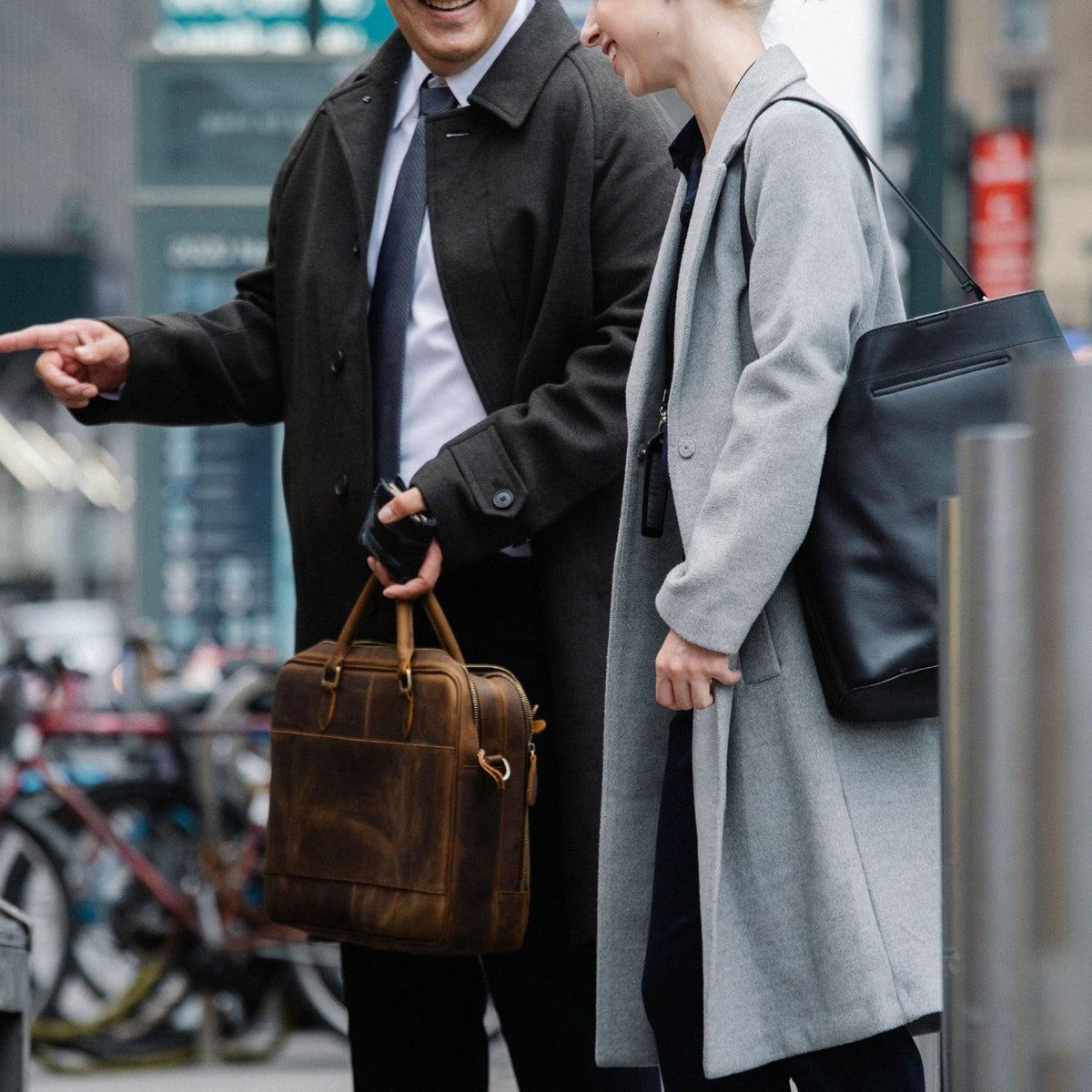 Modern Leather Bags: The Definitive Guide to Totes, Briefcases, and Crossbody Carry