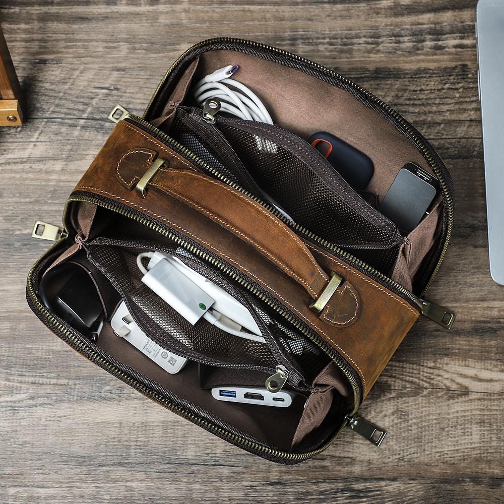 Leather Toiletry Bag for Men, Custom Mens Dopp Kit Travel Pouch, Personalized Shaving Cosmetic Bag, Groomsmen Gift, Ricciardo
