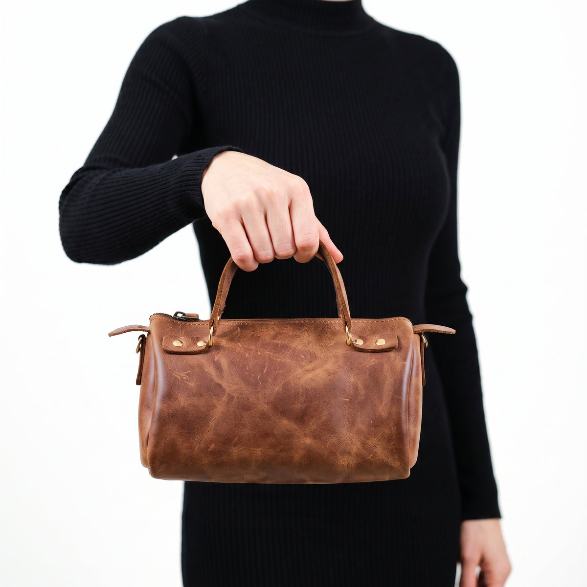 Marais handcrafted brown Crazy Horse leather barrel bag mini duffle purse - Yubello