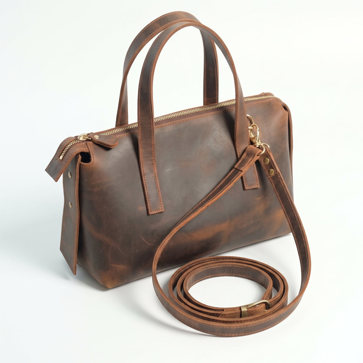 Maelis handcrafted brown Crazy Horse leather satchel bag with crossbody strap - Yubello